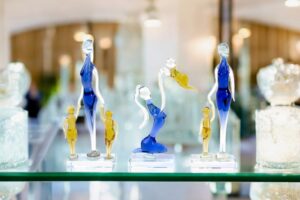 Glass Figurines ‘Family’ | Family Figurines with Meaning