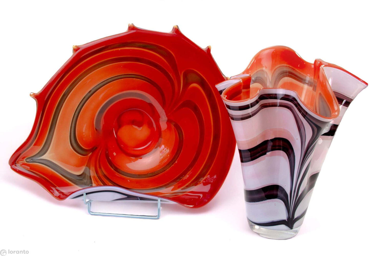 Bowl and Vase Red Zebra white