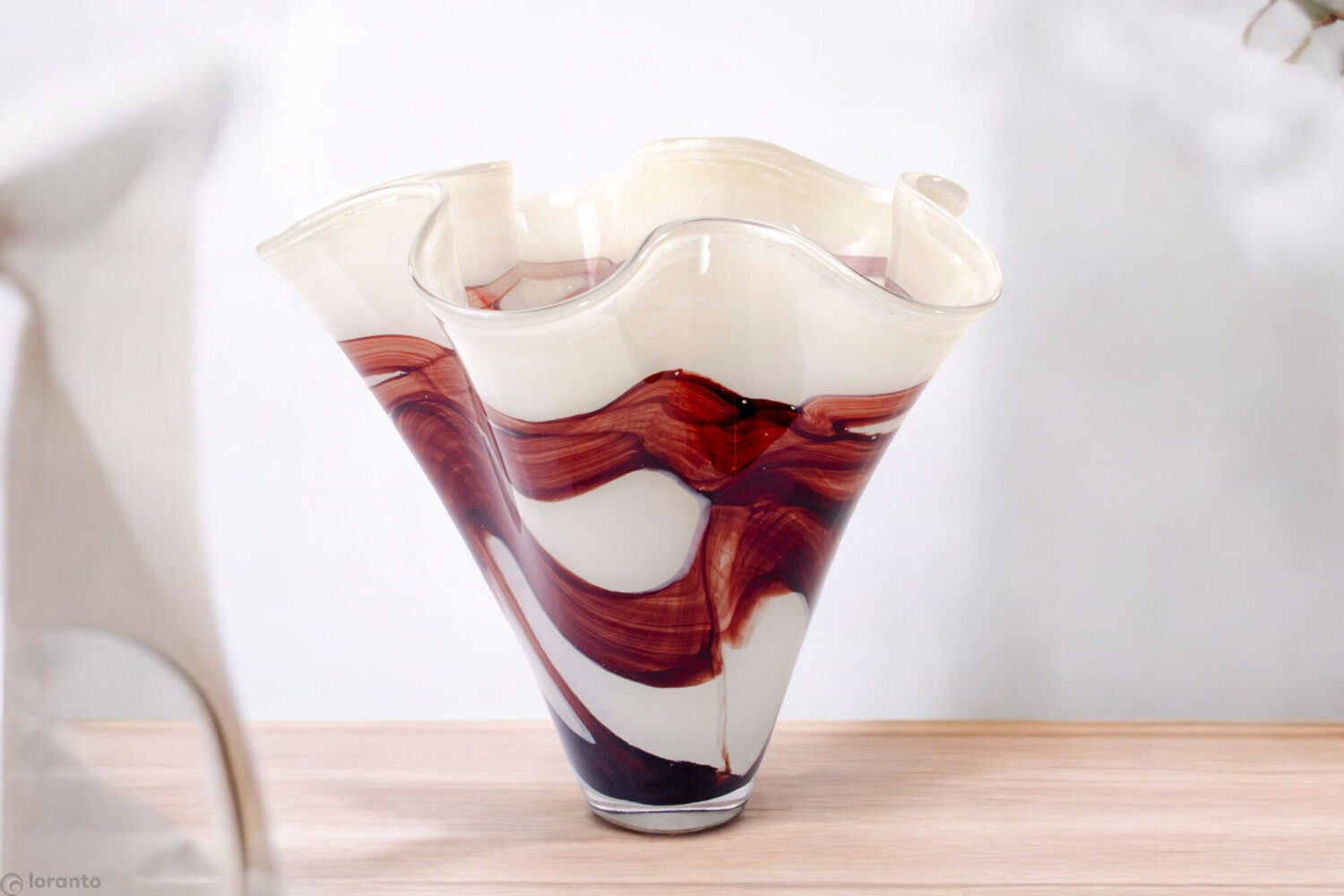 Vase White & Chocolate